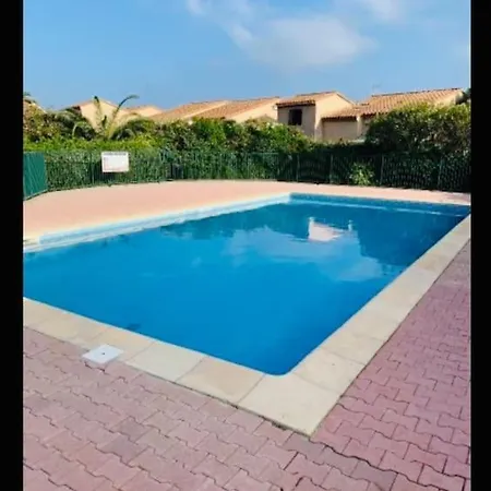 Mezzanine Au Bord De La Lagune